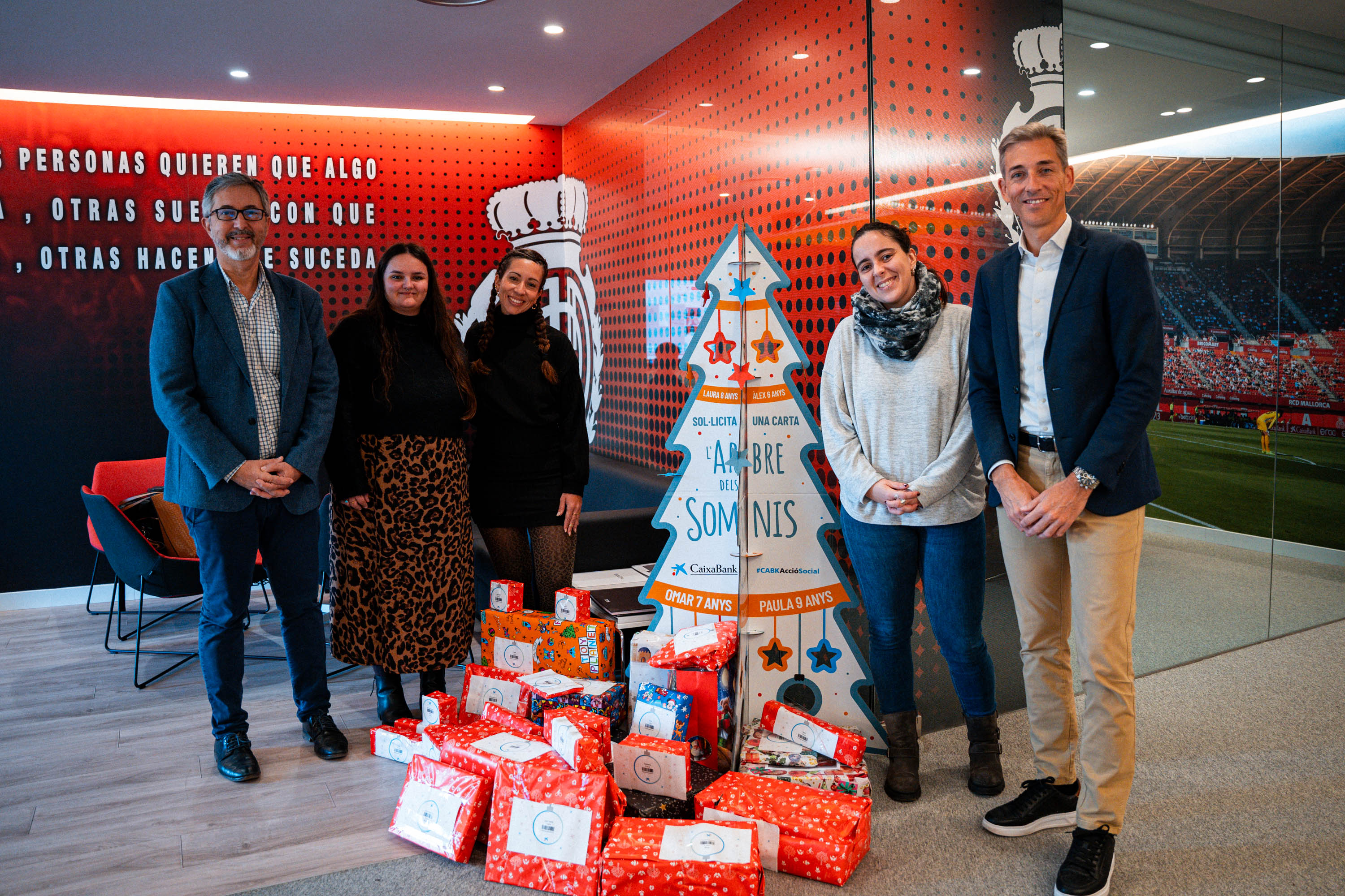 The Fundaci Real Mallorca Delivers Gifts To The Amaranta Foundation As