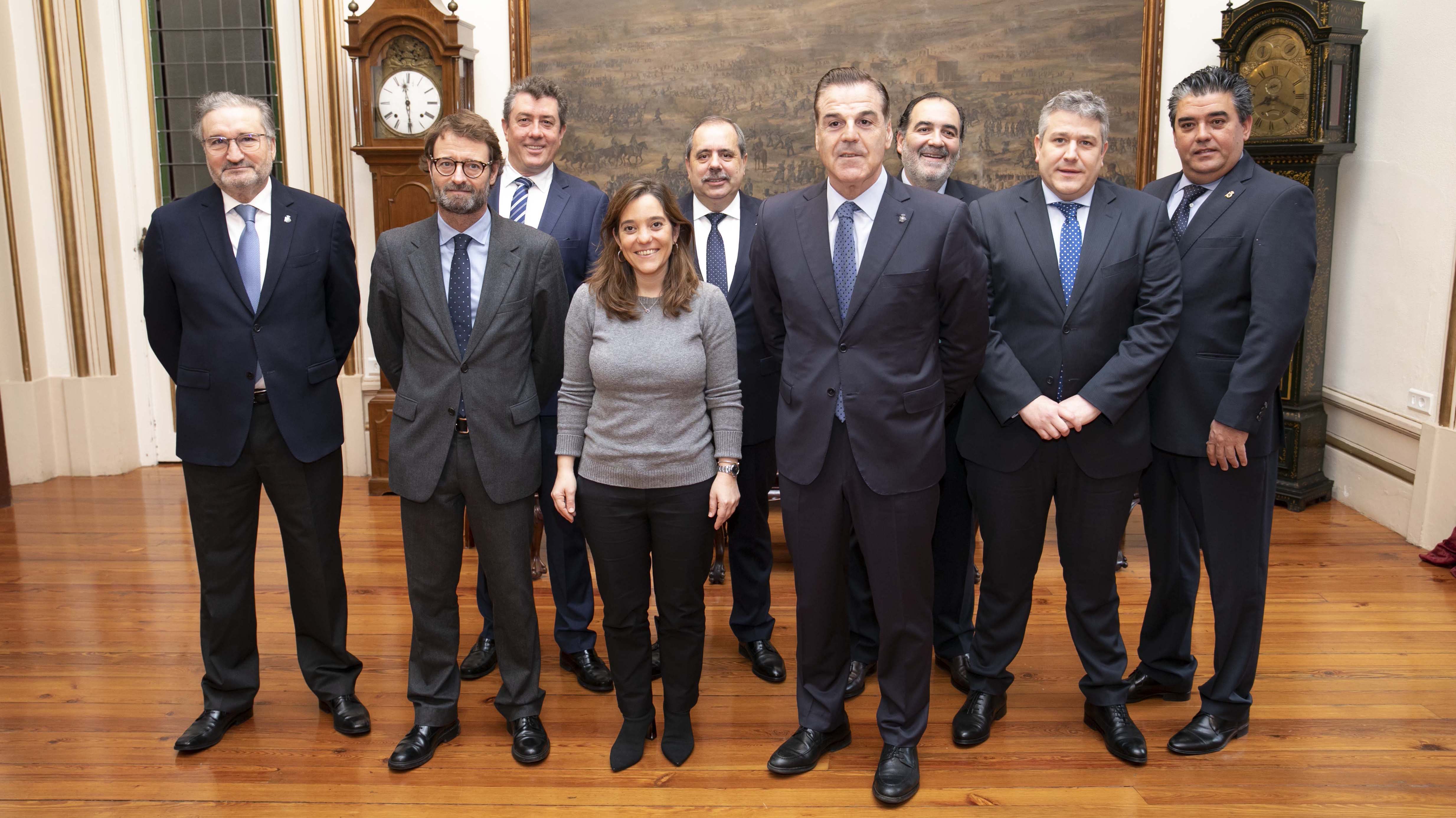 La Alcaldesa Y El Concejal De Deportes Reciben En Mar A Pita Al Consejo