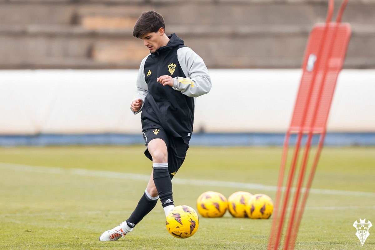 Riki y el Albacete Preparados para Desafiar al Levante | Albacete Balompie