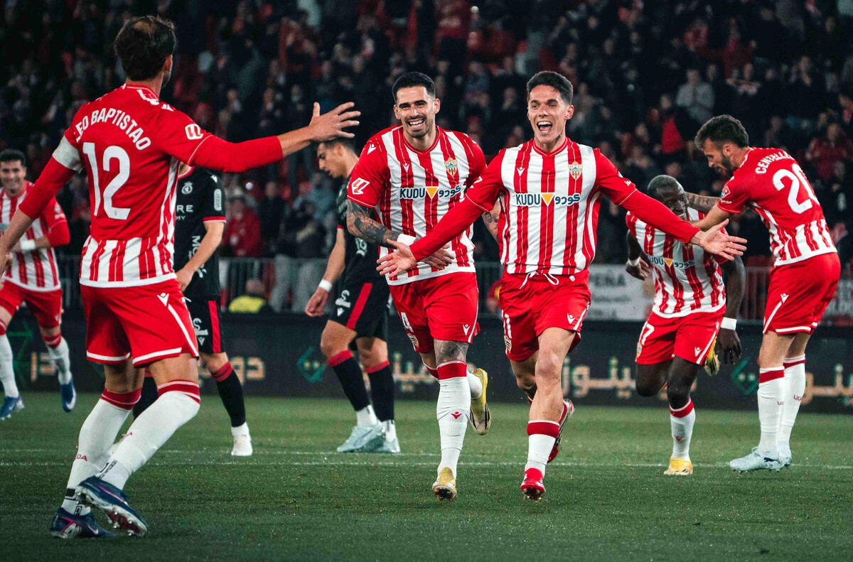 3-0: El Almería no falla y se mete en ascenso directo | UD Almeria ...