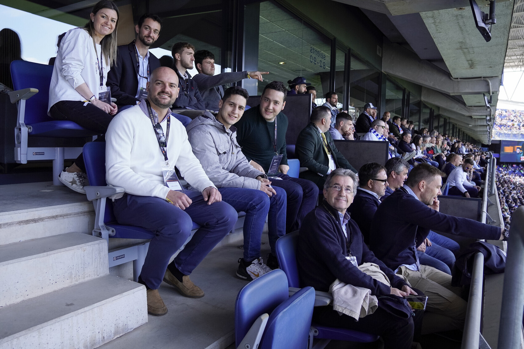 Los empresarios del Club de Negocis visitan el estadio del Espanyol