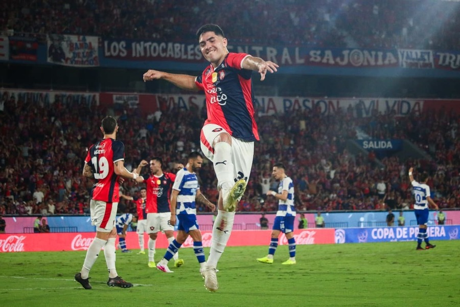 Cerro Porteño Thắng Đậm 3-0: Đêm Khải Hoàn Của 'Cơn Lốc' Dưới Triều Đại Mới