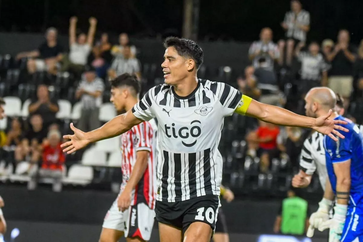 Libertad thắng đậm 5-0 trước Sportivo San Lorenzo tại La Huerta