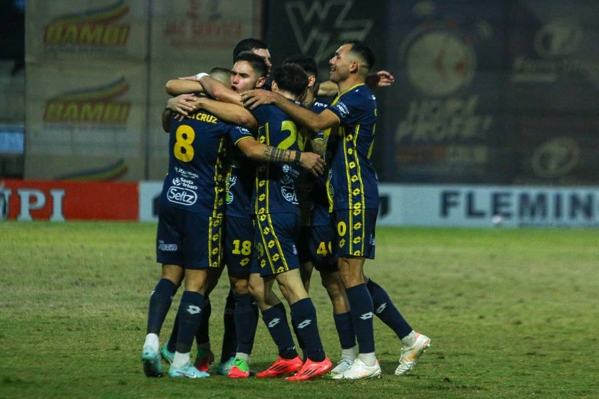 Triqui toàn thắng rời Fortaleza, khép lại Apertura