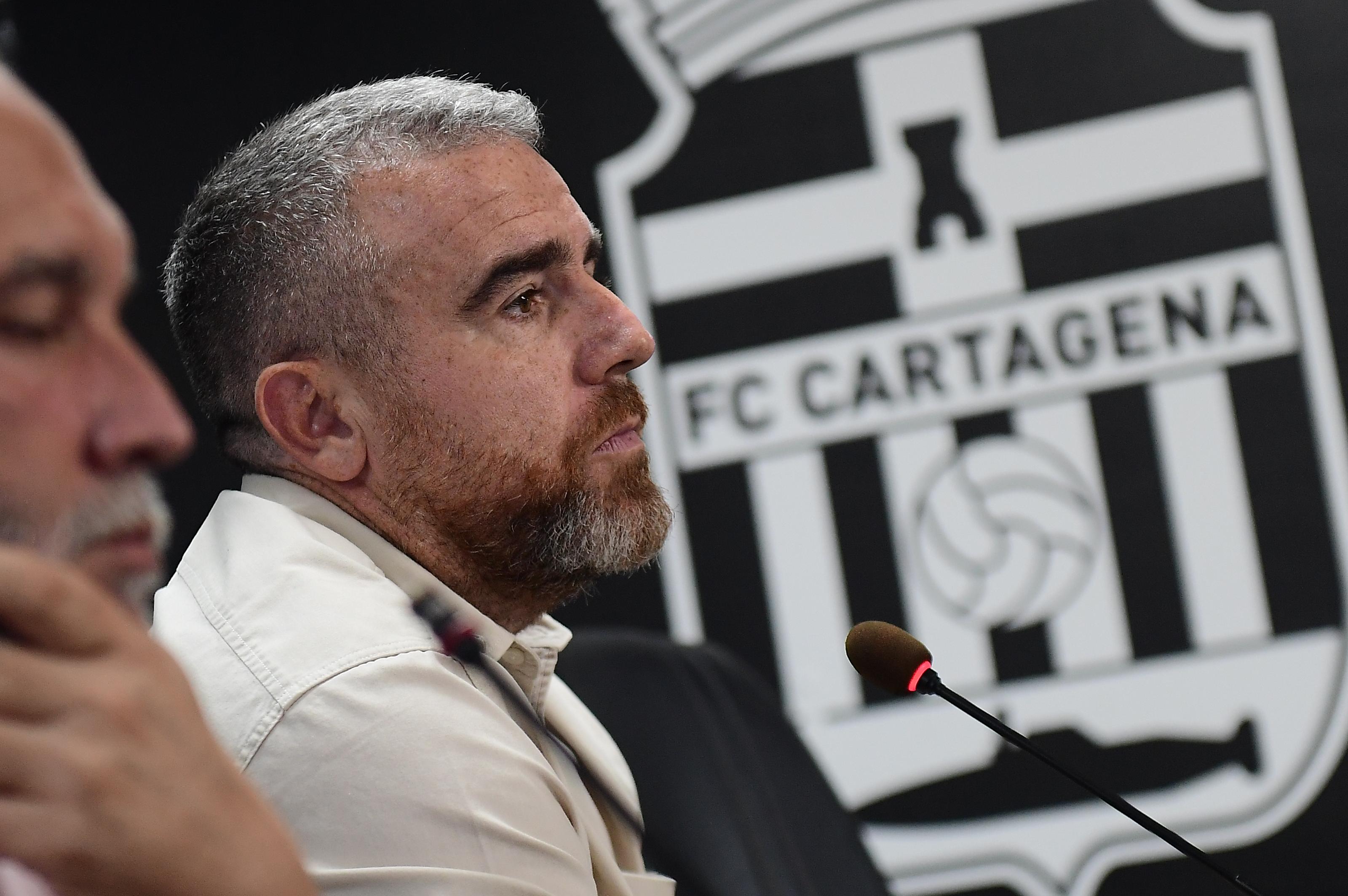 Presentación de Javi Rey: Me voy a dejar la vida para devolver al Cartagena al fútbol profesional