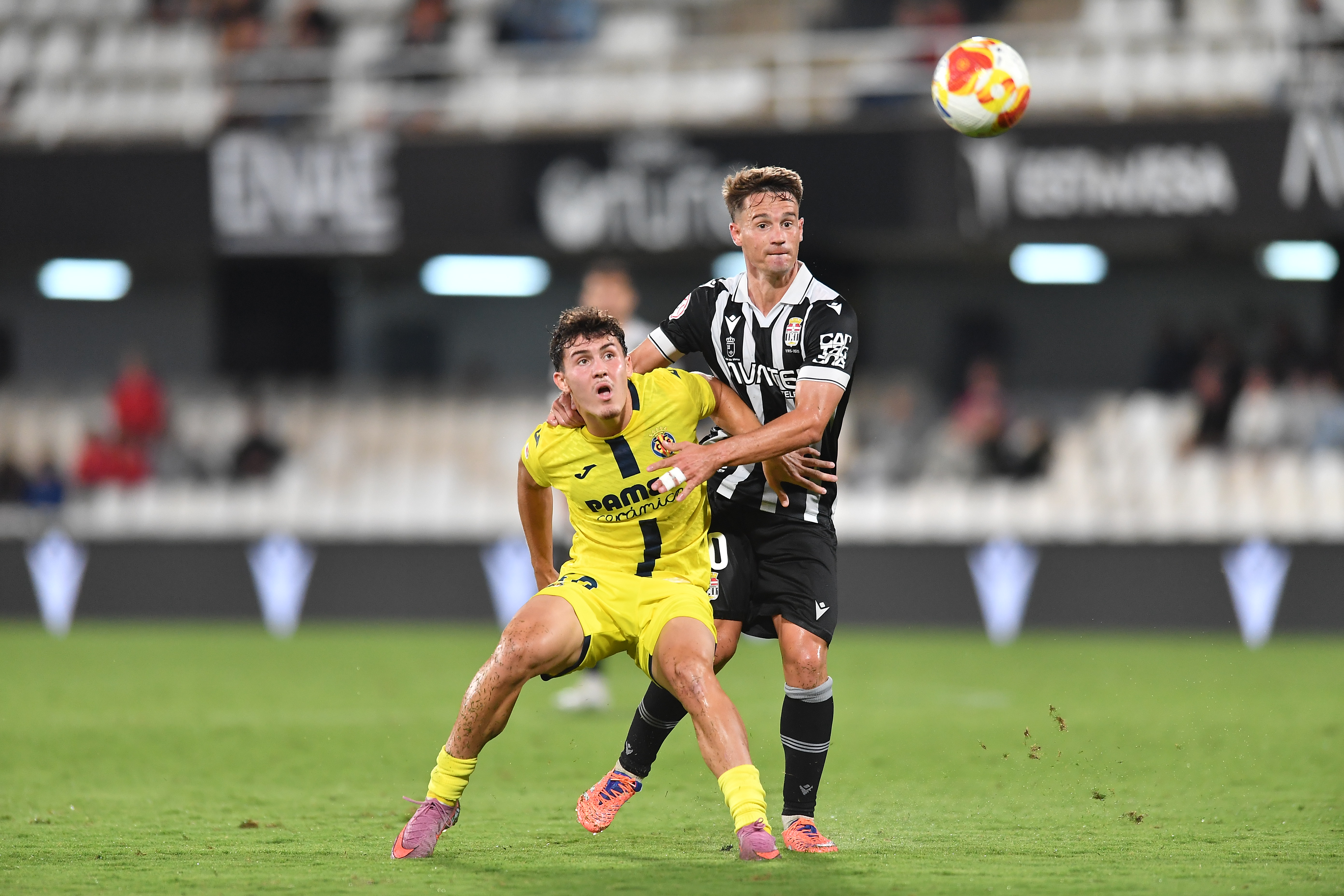 El Efesé cae ante el Villarreal B y deja escapar los primeros puntos en casa (0-2)