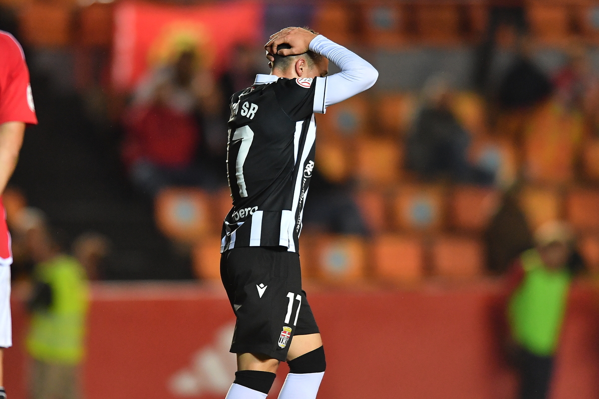 Derrota del Efesé en Tarragona (2-0)