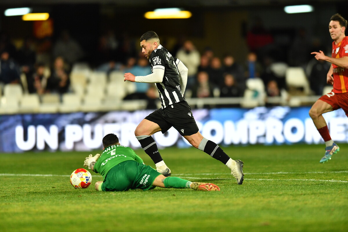 Empate 2-2 del Efesé con el Europa