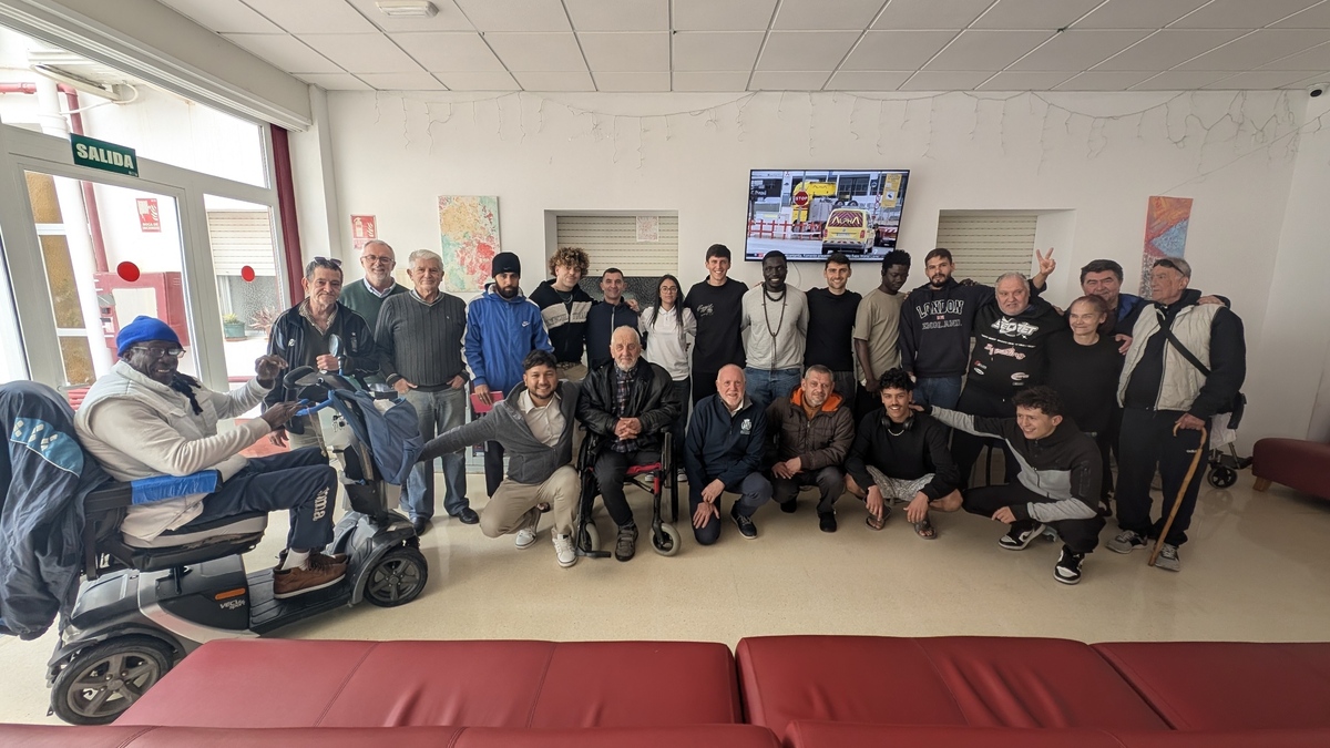 El FC Cartagena inicia sus visitas a las entidades del I Torneo de Fútbol Inclusivo con una jornada en Hospitalidad Santa Teresa