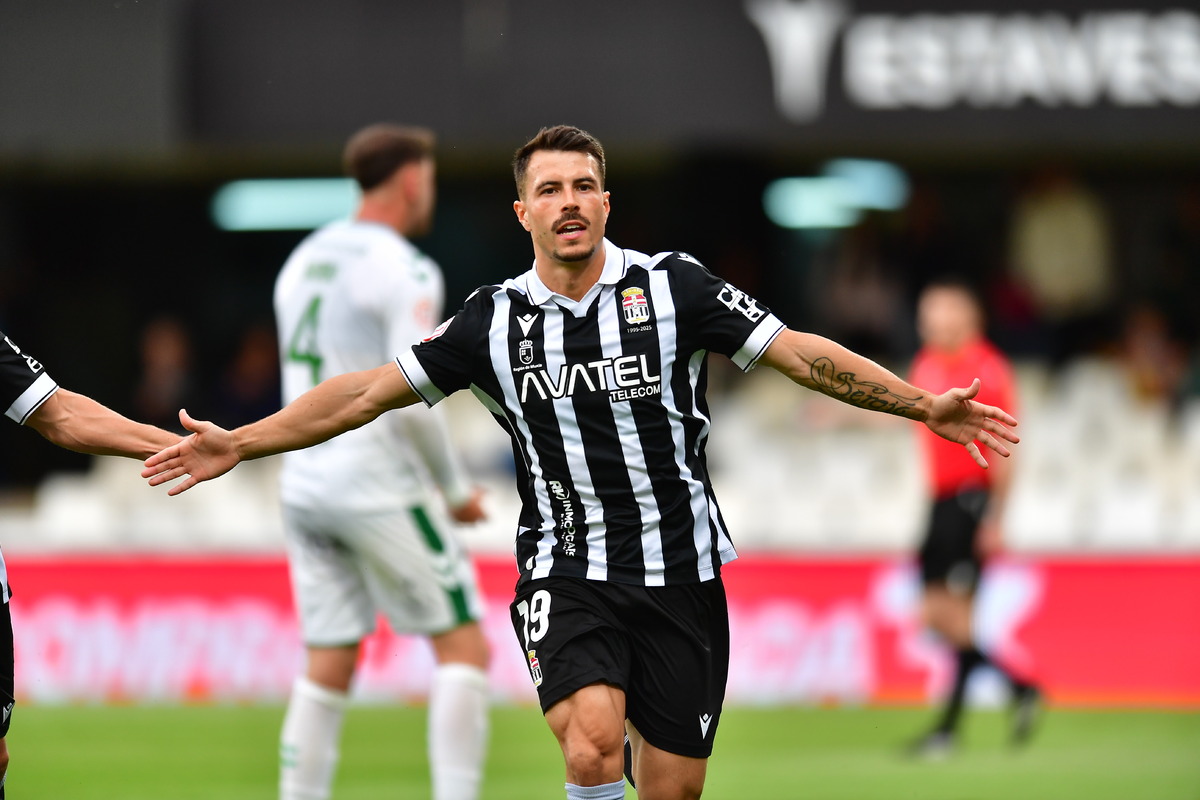 Tercera victoria consecutiva del FC Cartagena