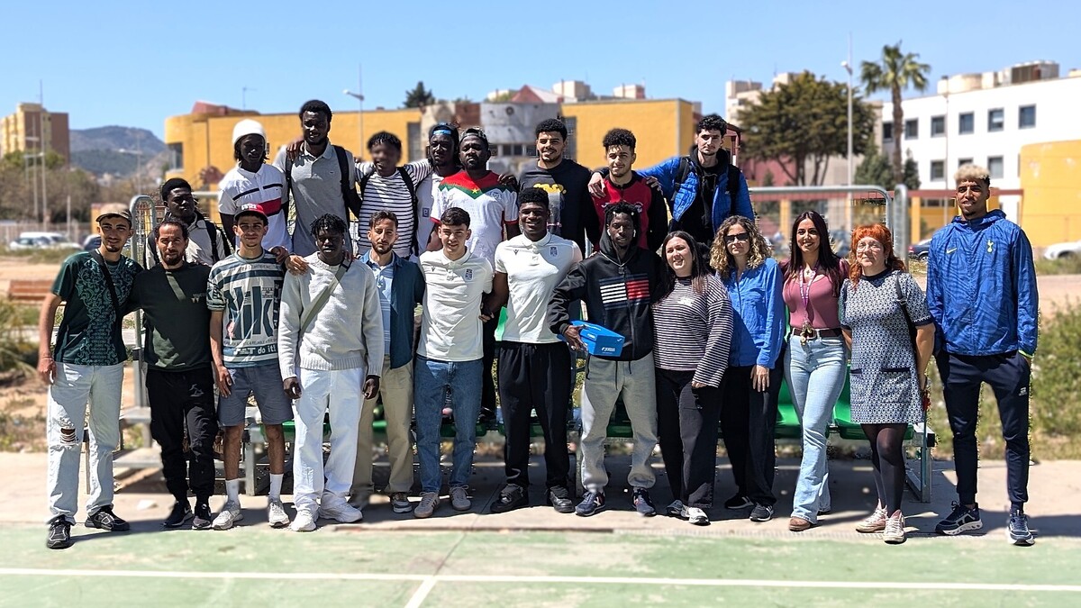 El FC Cartagena continúa sus visitas a las entidades del I Torneo de Fútbol Inclusivo con ACCEM