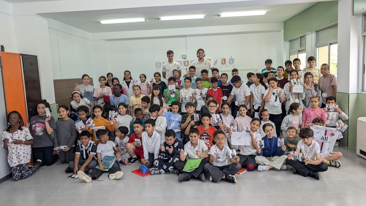 El FC Cartagena acerca sus valores al CEIP Cuatro Santos en una nueva jornada educativa