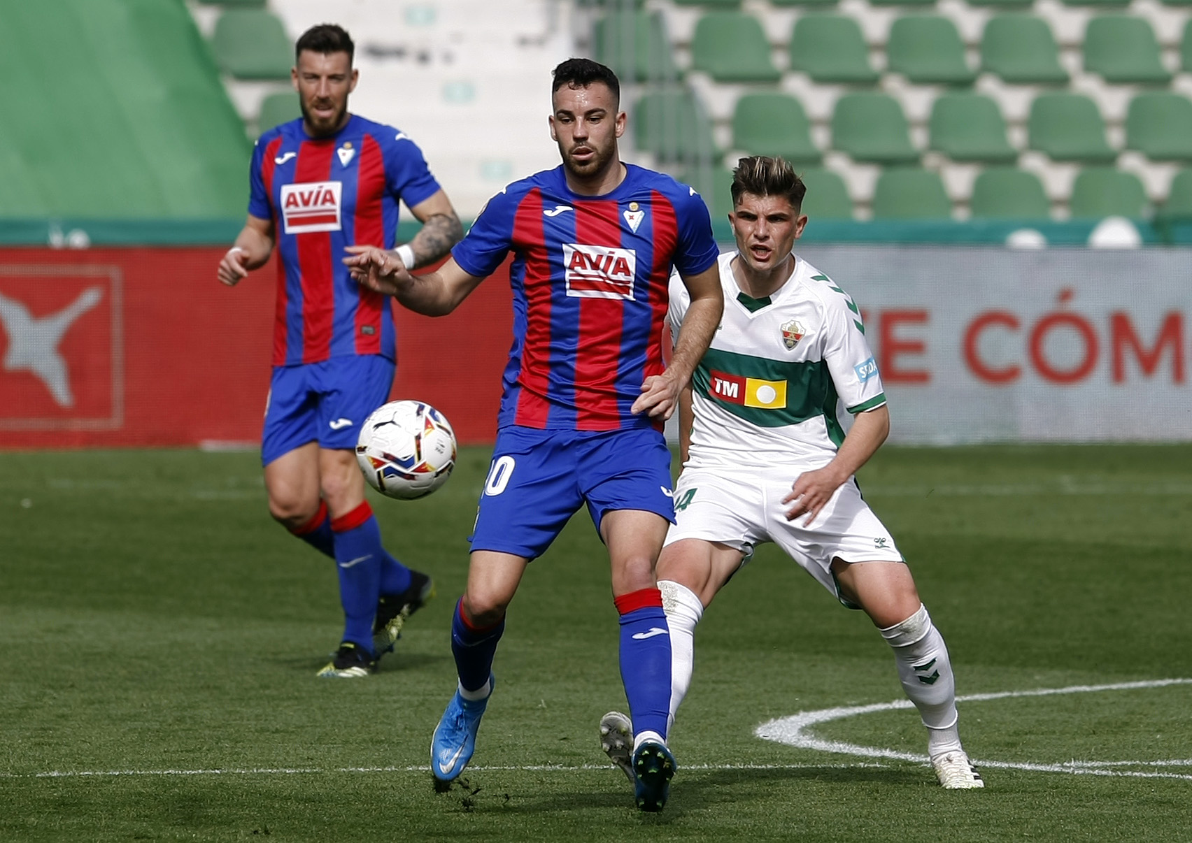 エイバル、エルチェとの下位争いに敗れる (0-1) | SD Eibar | Web Oficial