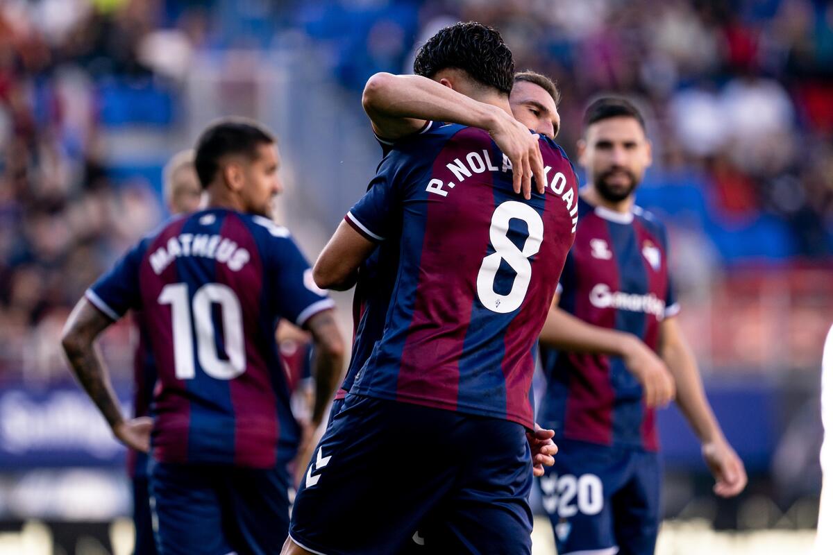 Un gol de Peru Nolaskoain da la victoria al Eibar (1-0) | SD Eibar ...