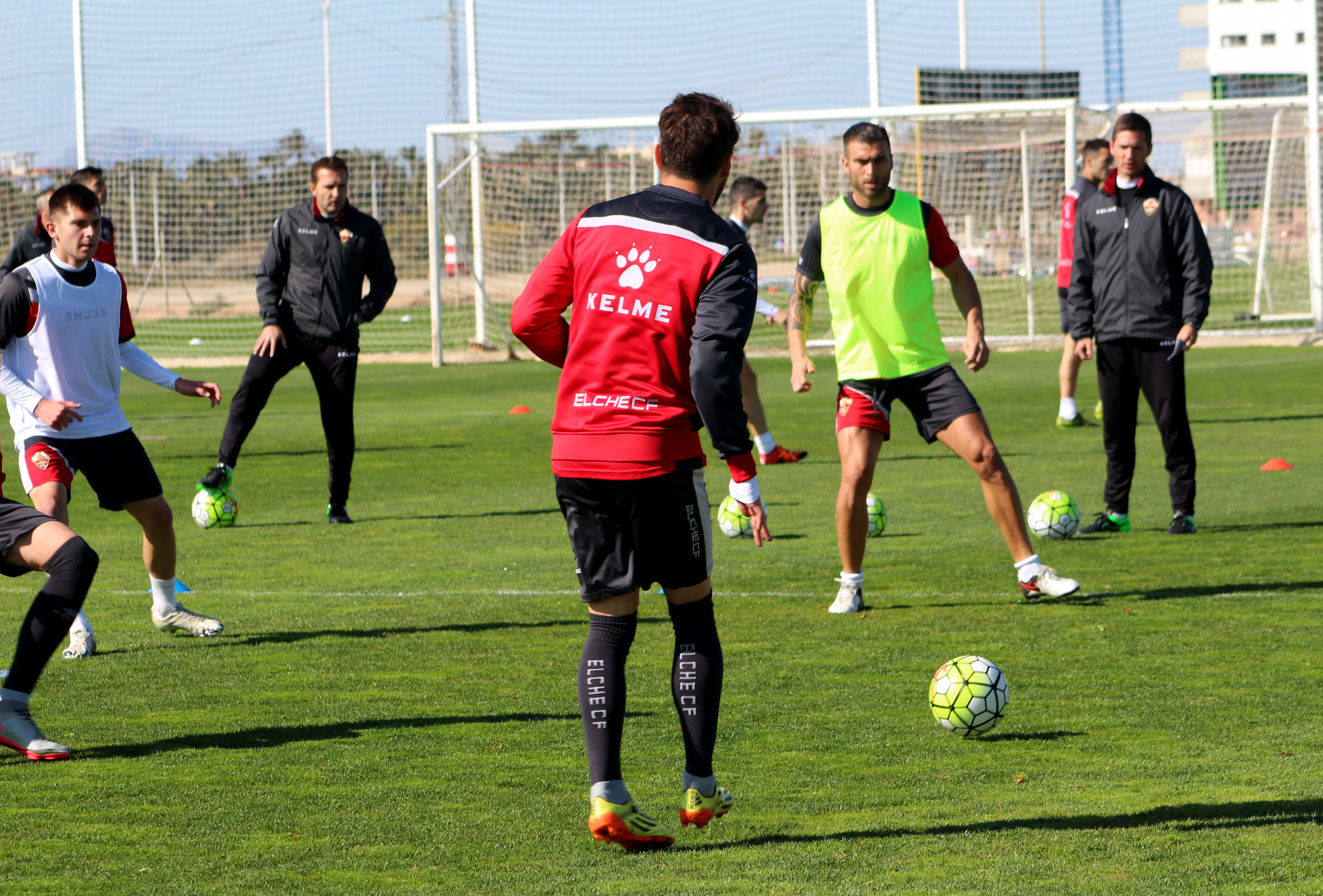 Plan semanal de entrenamientos (27 marzo - 3 abril) | Elche CF | Web ...