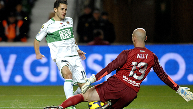 El Elche cae con uno menos (0-1) | Elche CF | Web Oficial