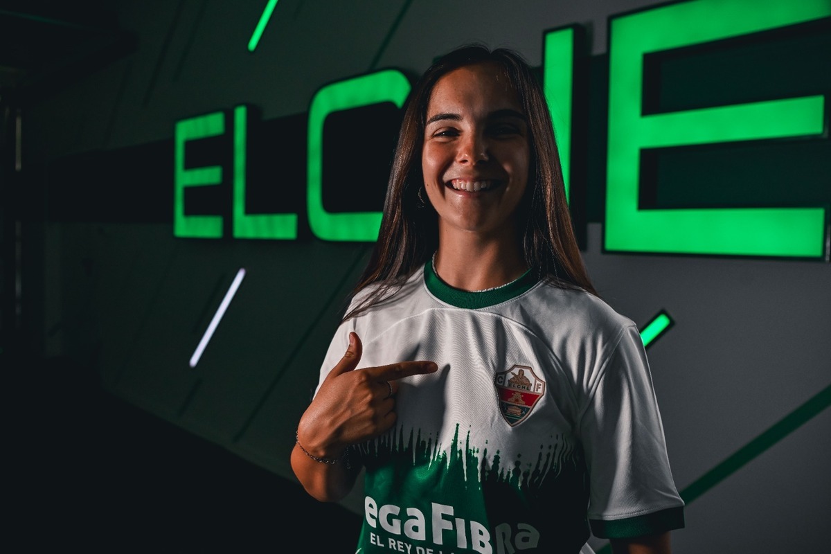 FEMENINO | Clara renovada con el Elche CFF | Elche CF | Web Oficial