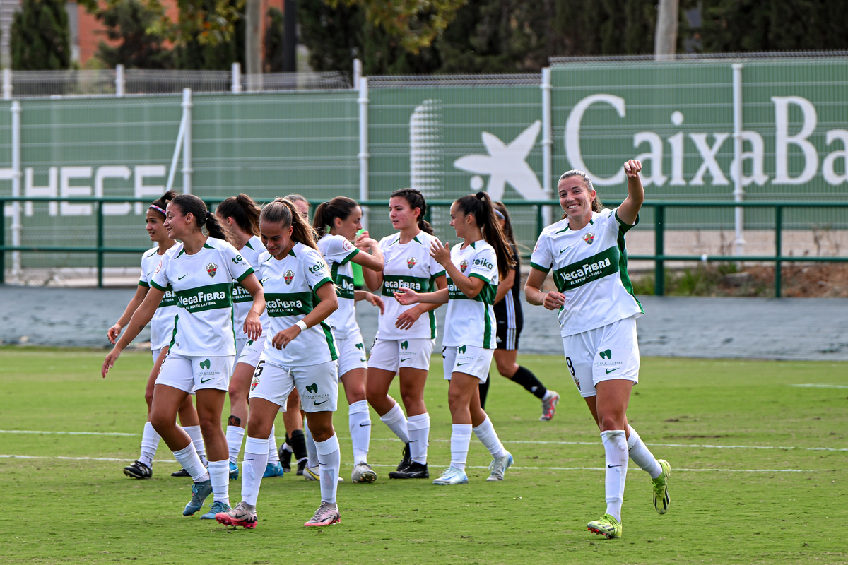 CRÓNICA (5-1) | El Elche CF Femenino vence y se coloca líder en Segunda ...