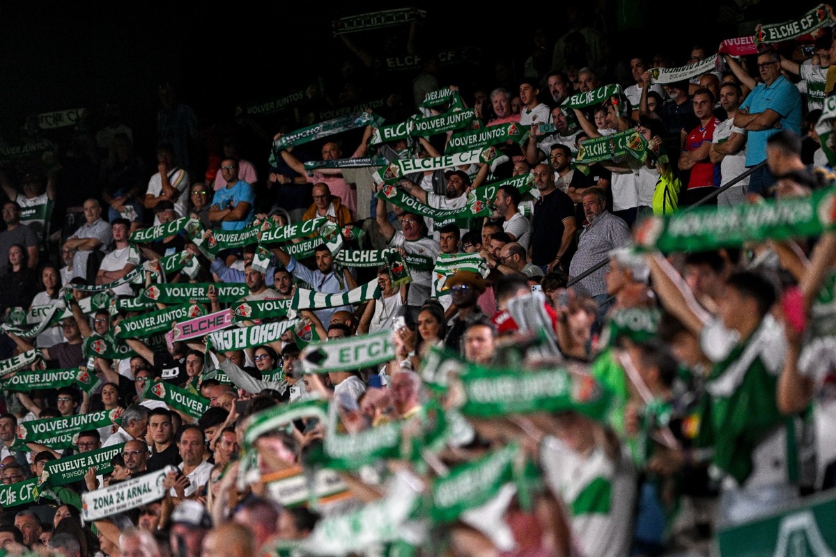 El Elche pone a la venta 210 entradas para el partido ante el Racing ...