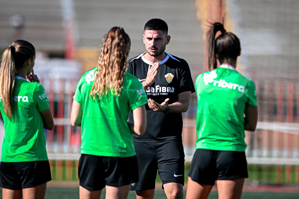 Periodo de descanso por Navidad para el Elche CF Femenino | Elche CF ...