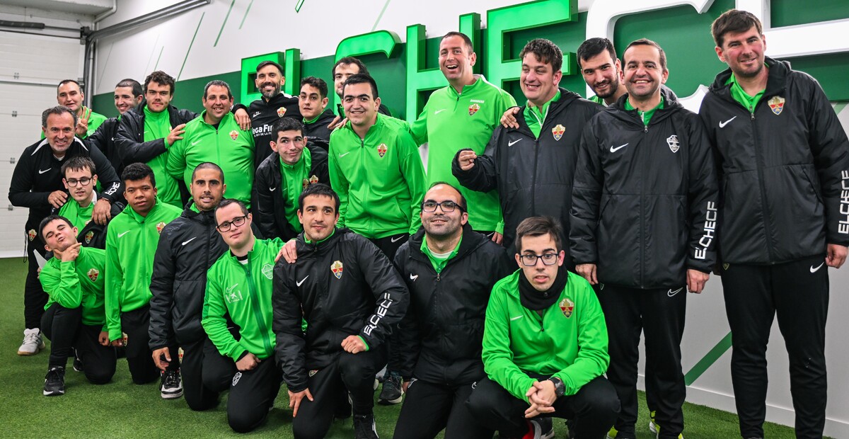 Eder Sarabia, protagonista de una rueda de prensa con el Elche CF ...