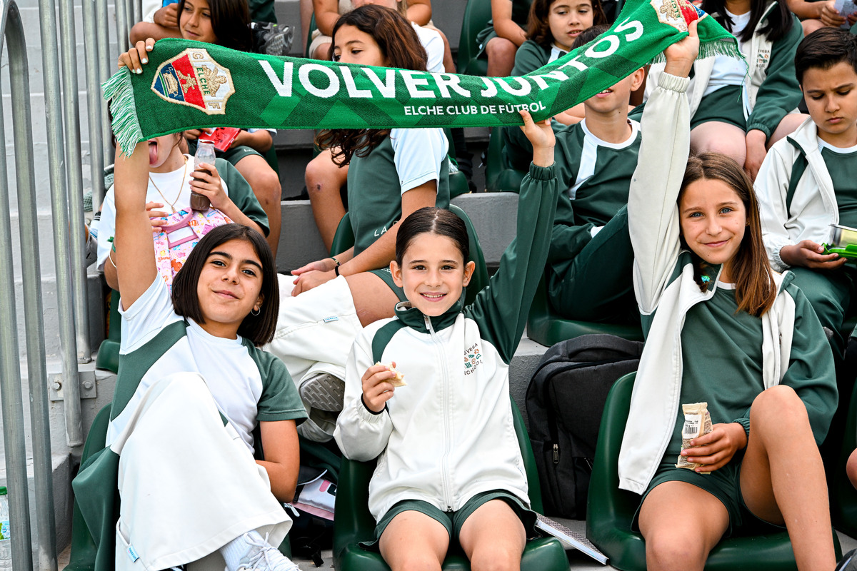 El Elche CF abre el entrenamiento del miércoles a los colegios de la ...