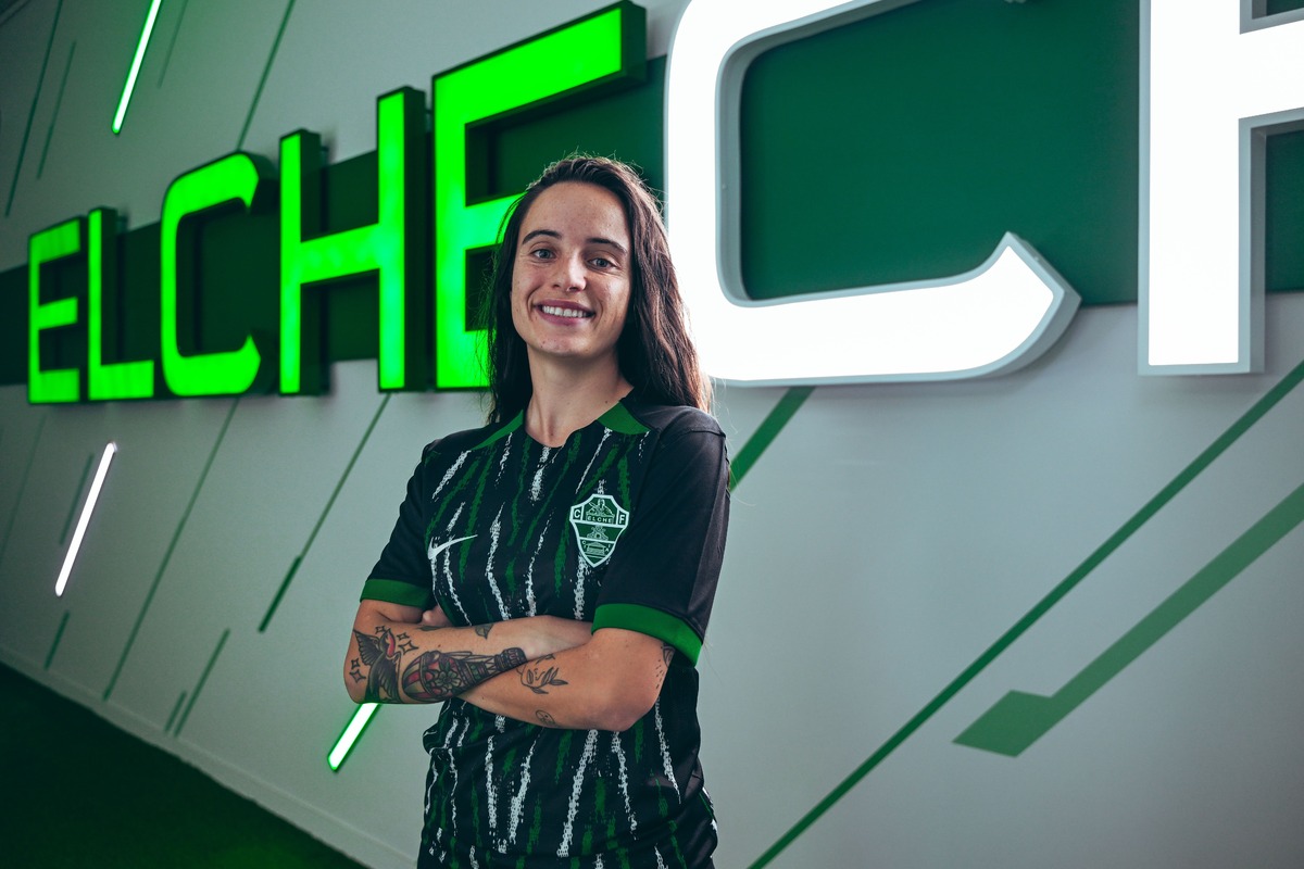El Elche CF Femenino asegura la continuidad de Carlota Ursúa para la ...