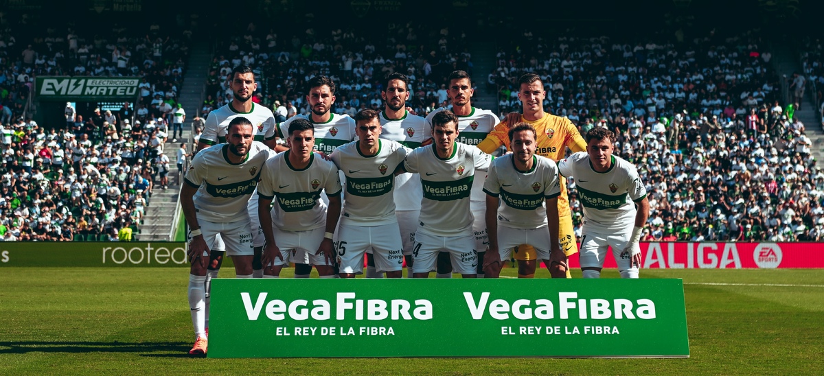 El Elche CF mantiene su fortaleza en el Martínez Valero ante el ...