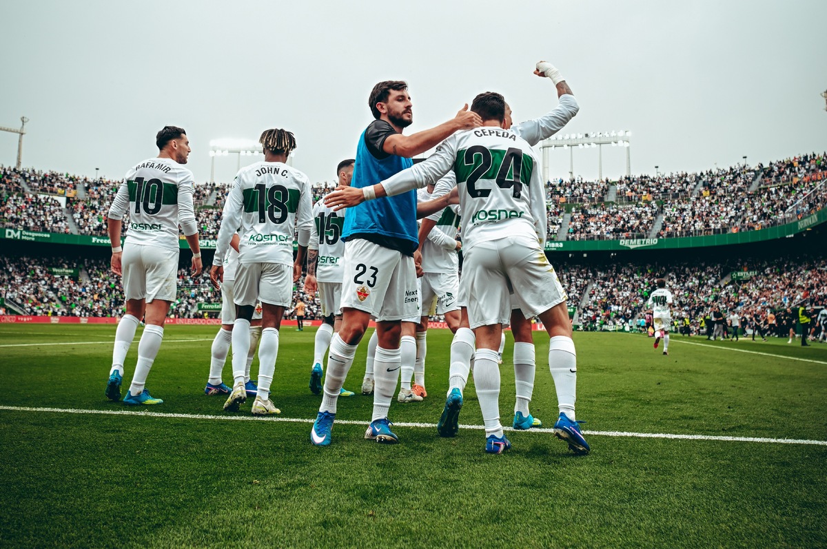 CRÓNICA | El Elche CF se impone al Valencia CF con un triunfo de oficio ...