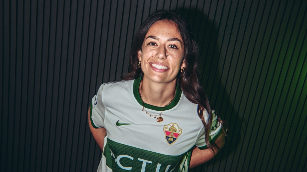 Uxue Mendia continúa su historia en el Elche CF Femenino una temporada ...