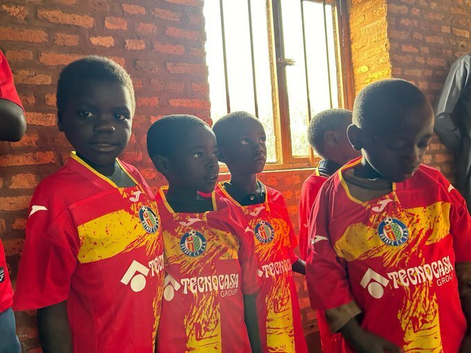 La Fundación Getafe CF lleva ilusión y educación a Burundi