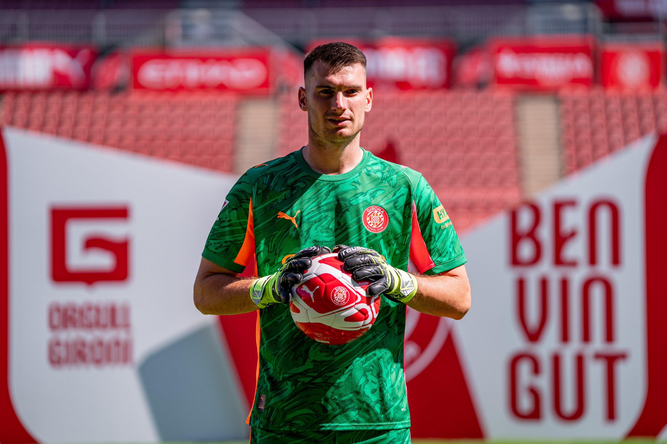 Livaković: "I have come to be the best goalkeeper possible" | Girona FC |  Web Oficial