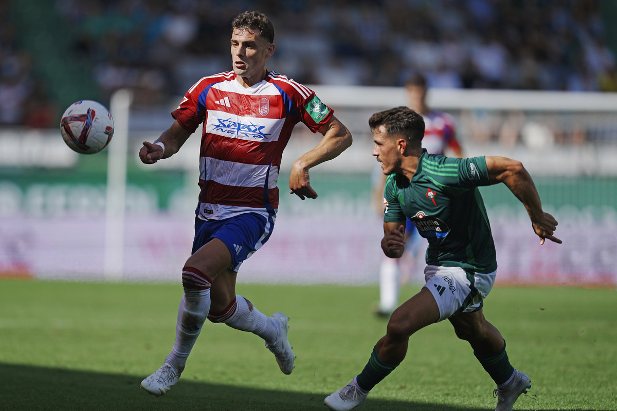 Resultado y Crónica del Racing de Ferrol vs Granada CF, jornada 2 de ...