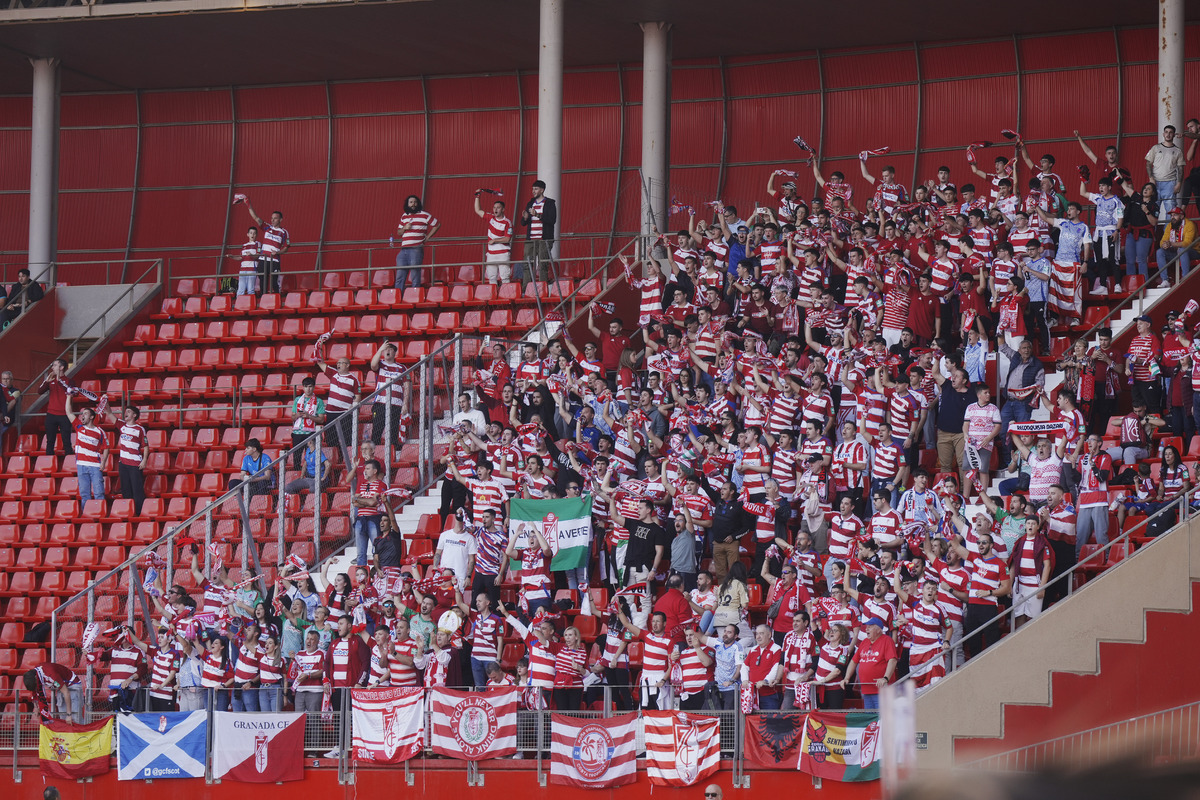 Precios y horarios de Venta de Entradas para el UD Almería vs Granada ...