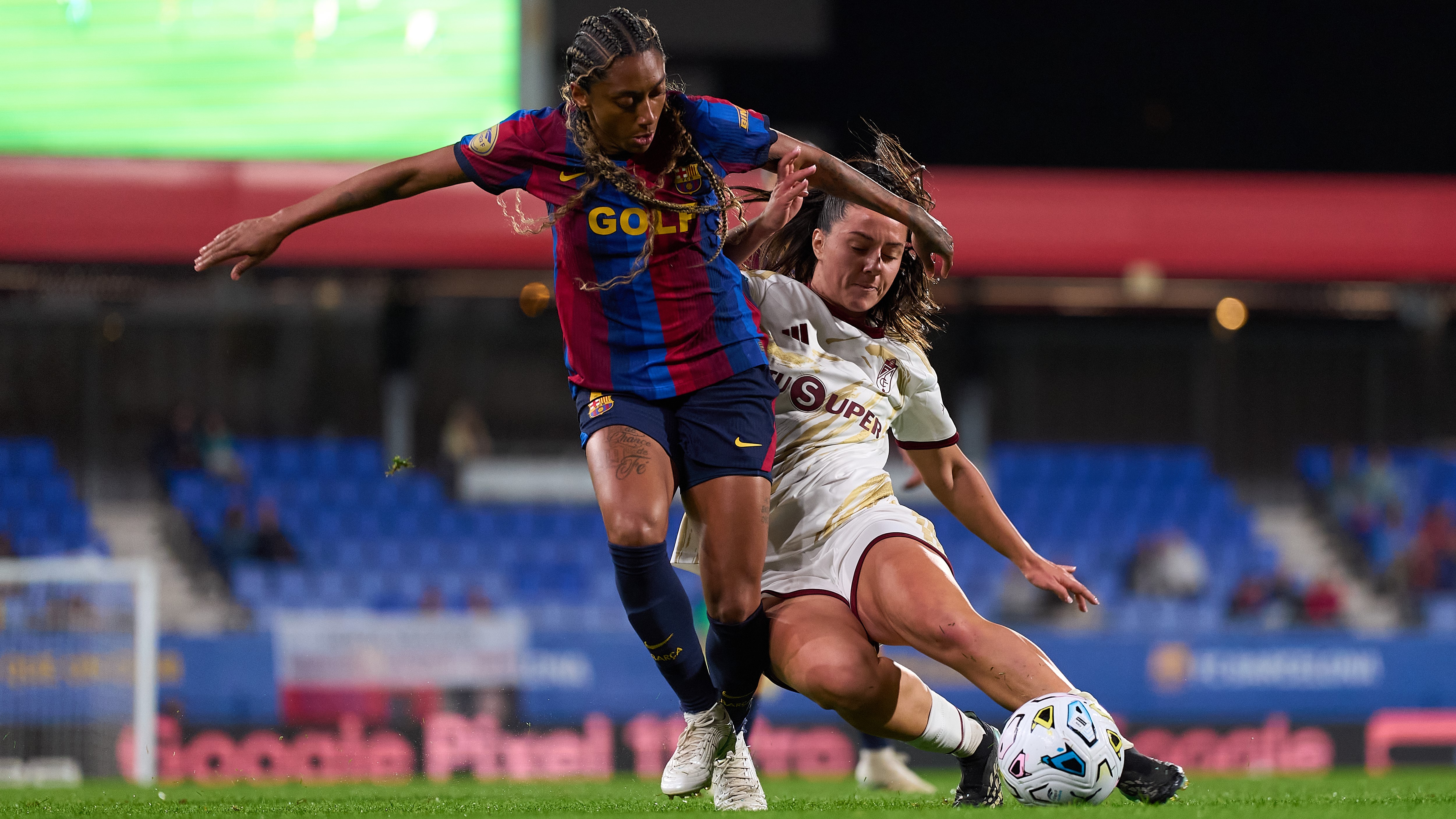 El esfuerzo titánico del Granada CF Femenino termina sin premio en Barcelona (3-0)