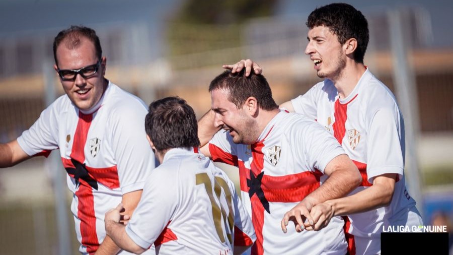 SD Huesca Genuine genießt die Premiere der Saison