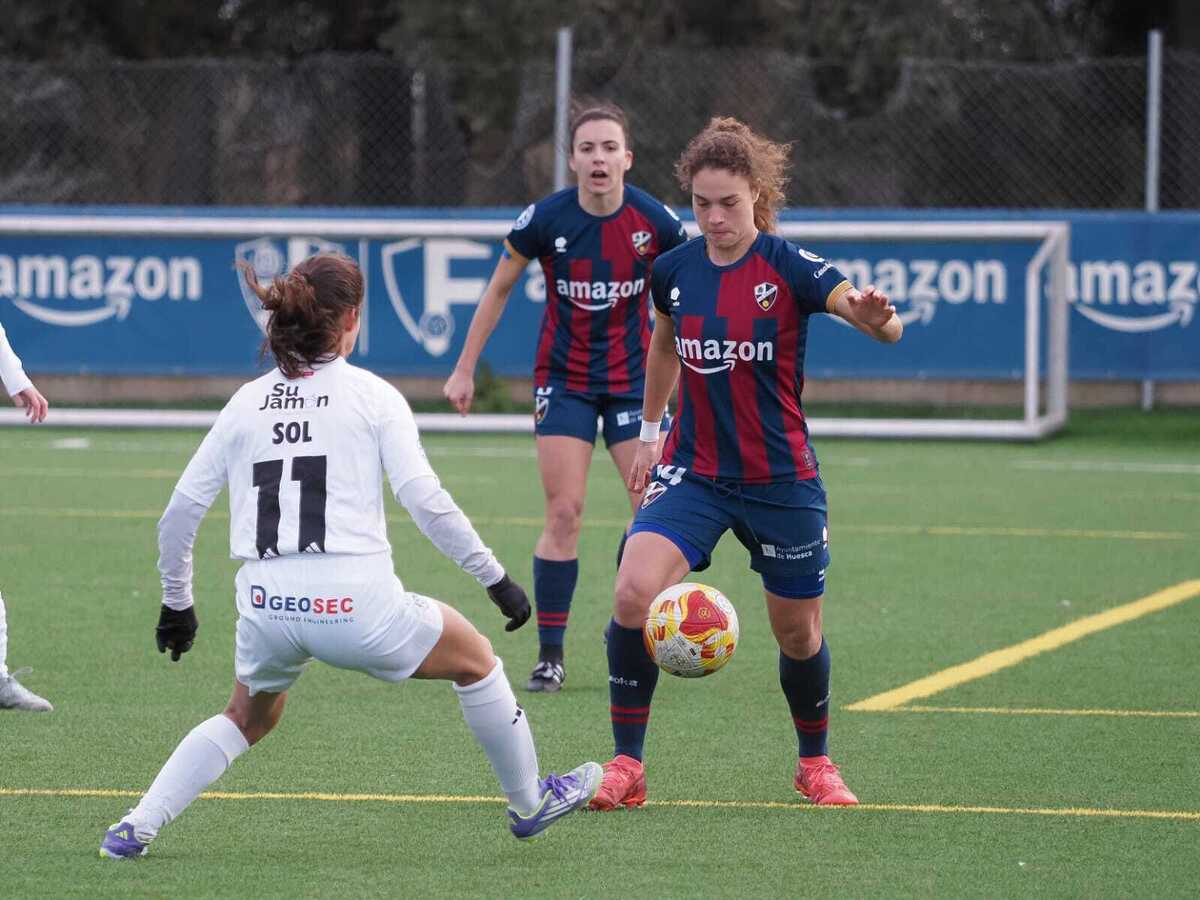 La SD Huesca Femenino suma ante el CD Samper en un partido muy igualado ...