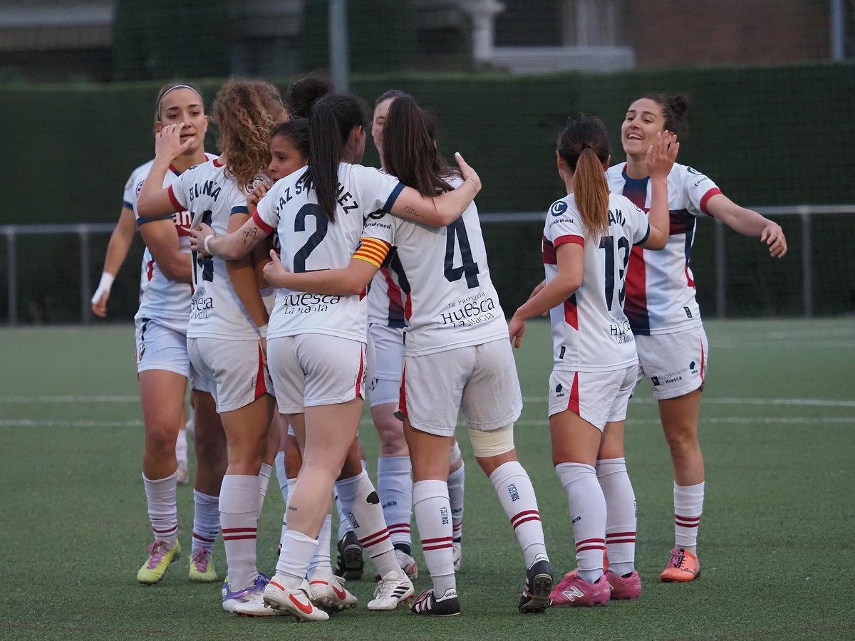 La SD Huesca Femenino quiere despedirse con una victoria de la Base ...