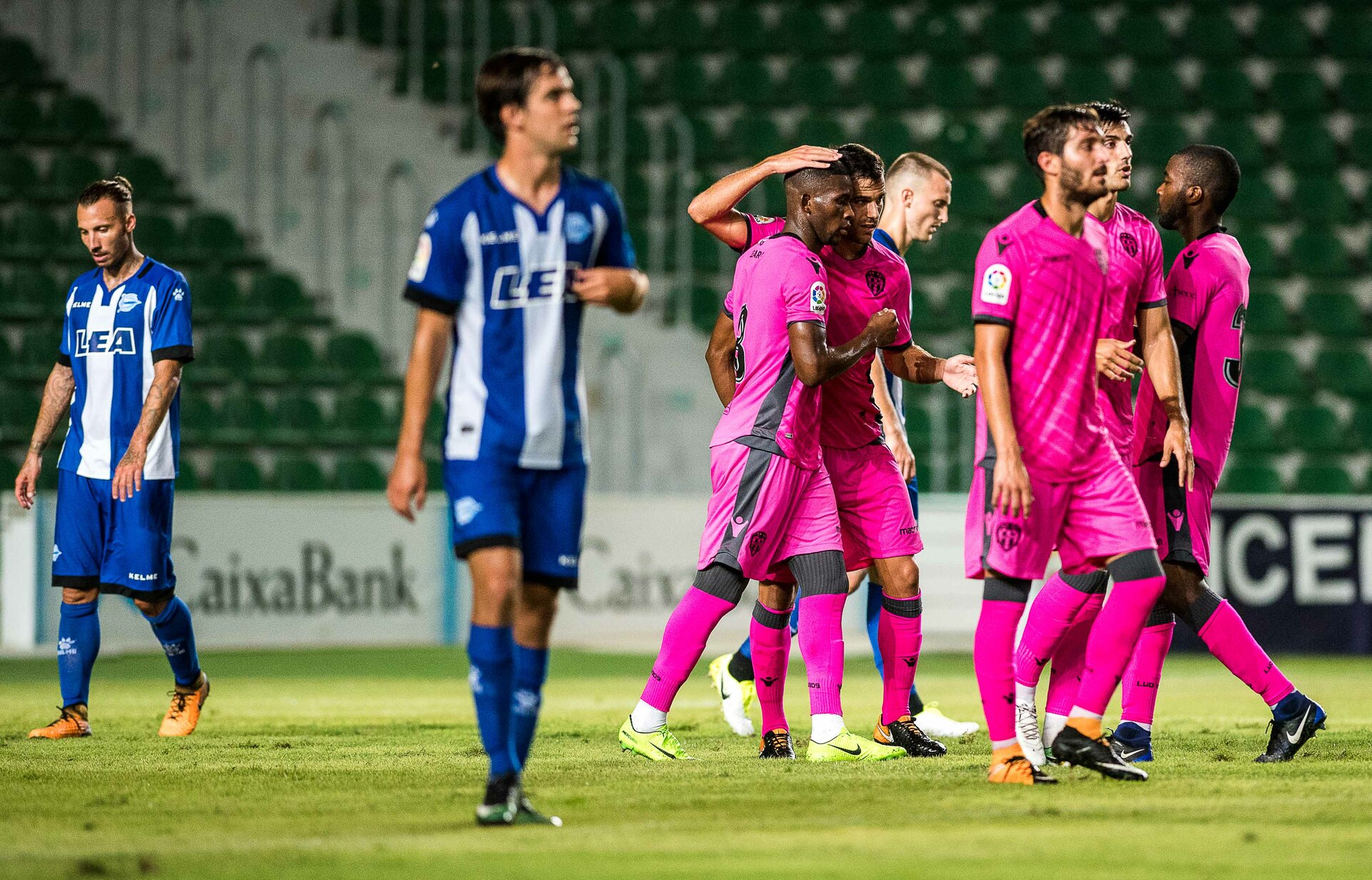 El Levante y el Alavés empatan en un ensayo de Primera | Levante UD ...
