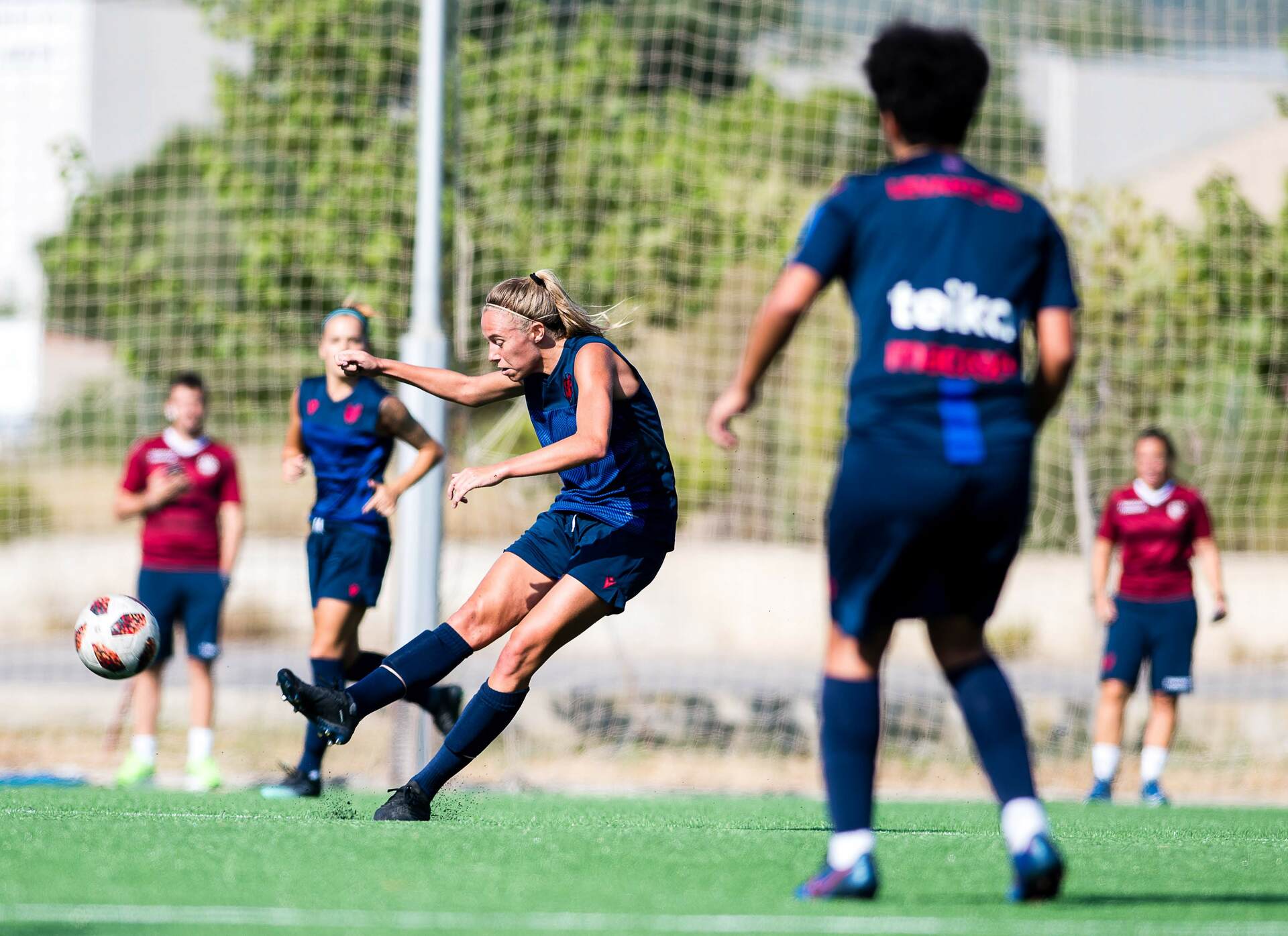 Primera prueba de calibre del Levante UD Femenino frente a Valencia y ...