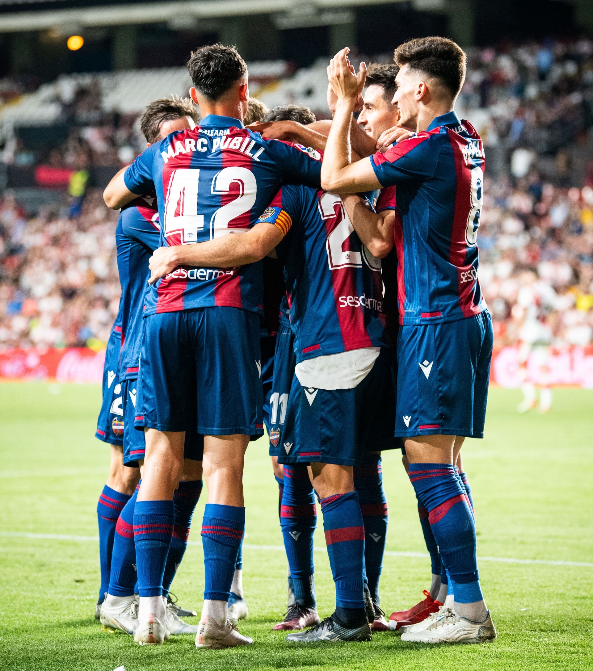 El Levante UD despide la temporada en Vallecas con una victoria ...