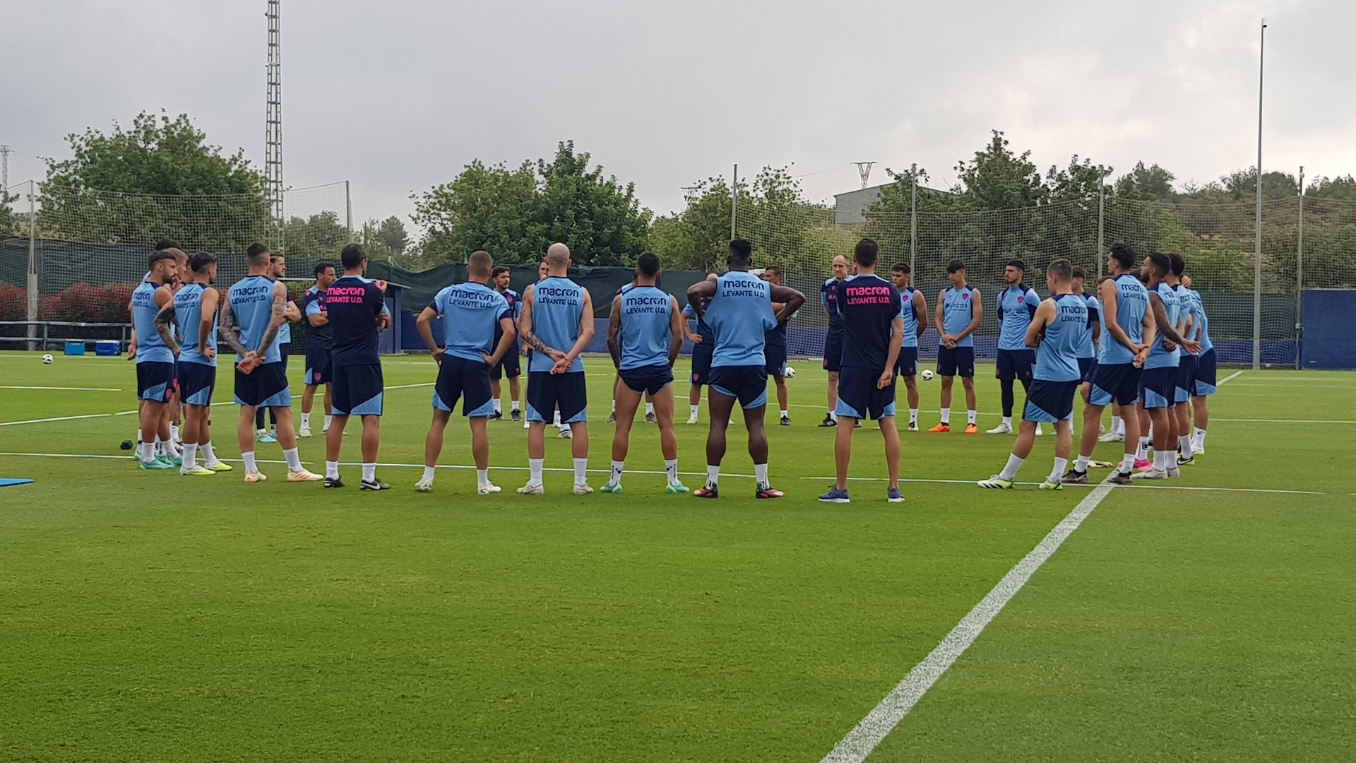 El Levante UD retoma el trabajo de pretemporada en la Ciudad Deportiva ...