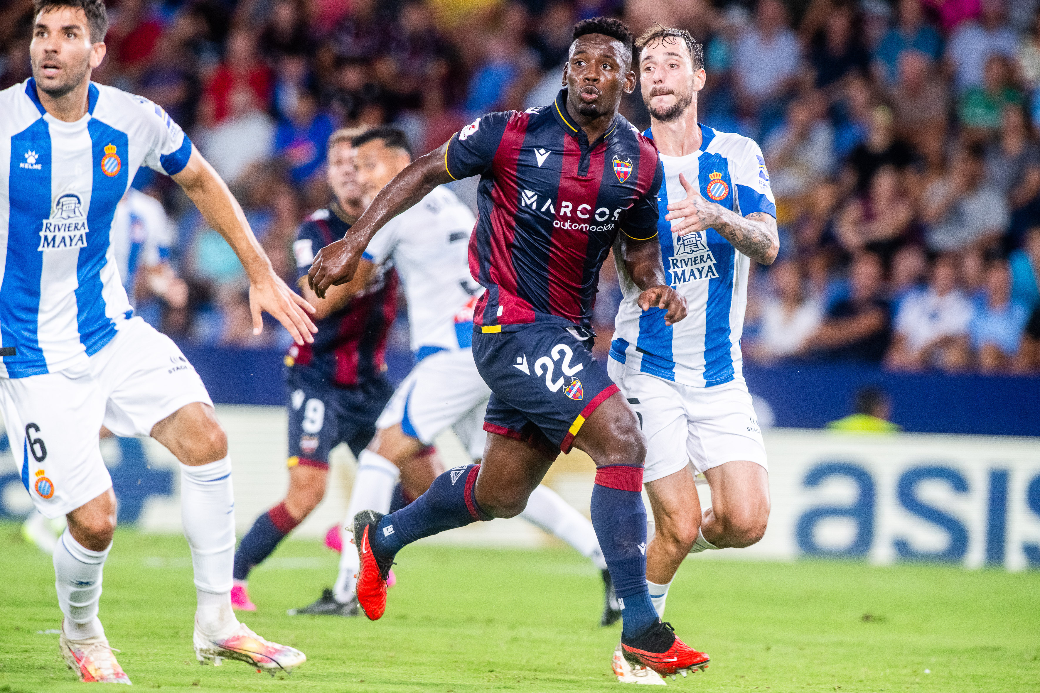 Alineaciones de levante ud contra rcd espanyol