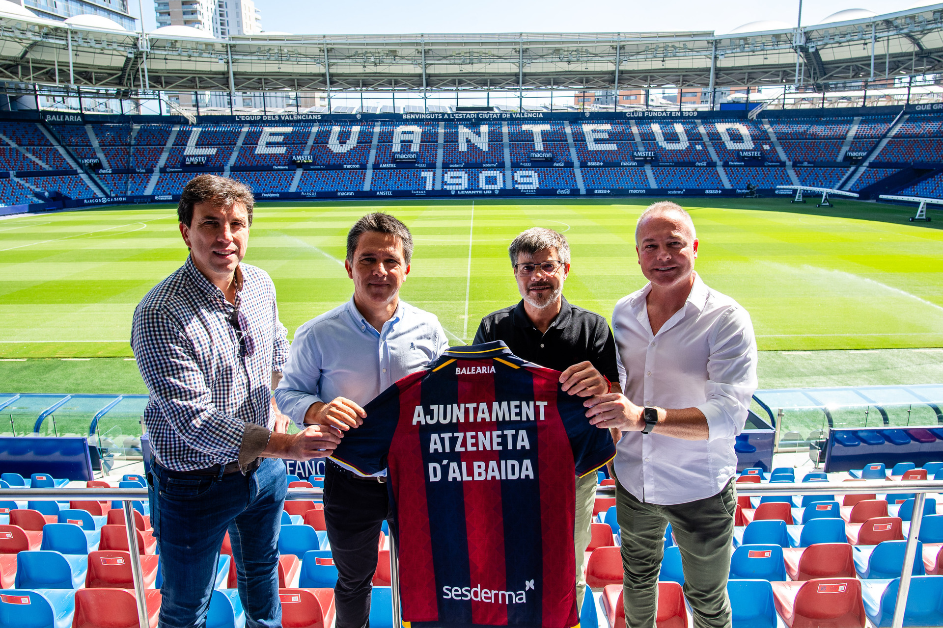 Atzeneta se suma a la millor formació amb el Levante UD
