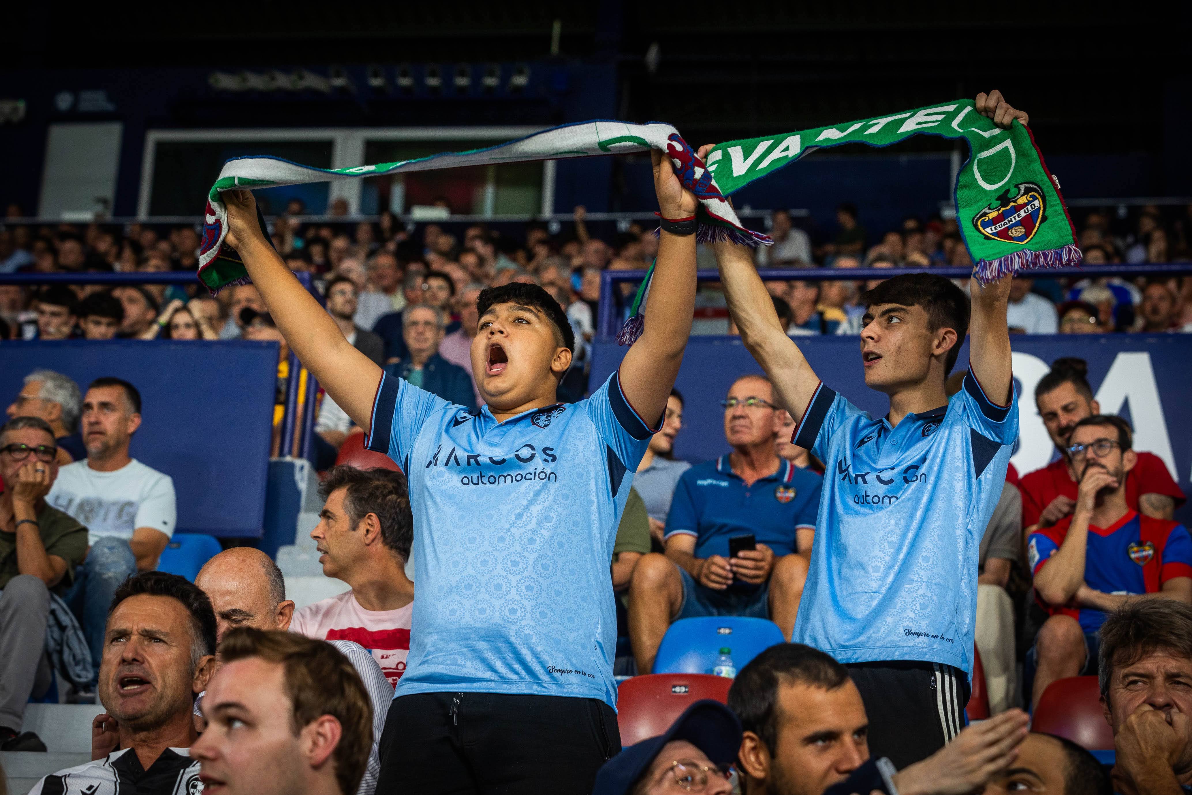 Búscate En El Partido Levante UD Vs Racing De Ferrol | Levante UD | Web ...