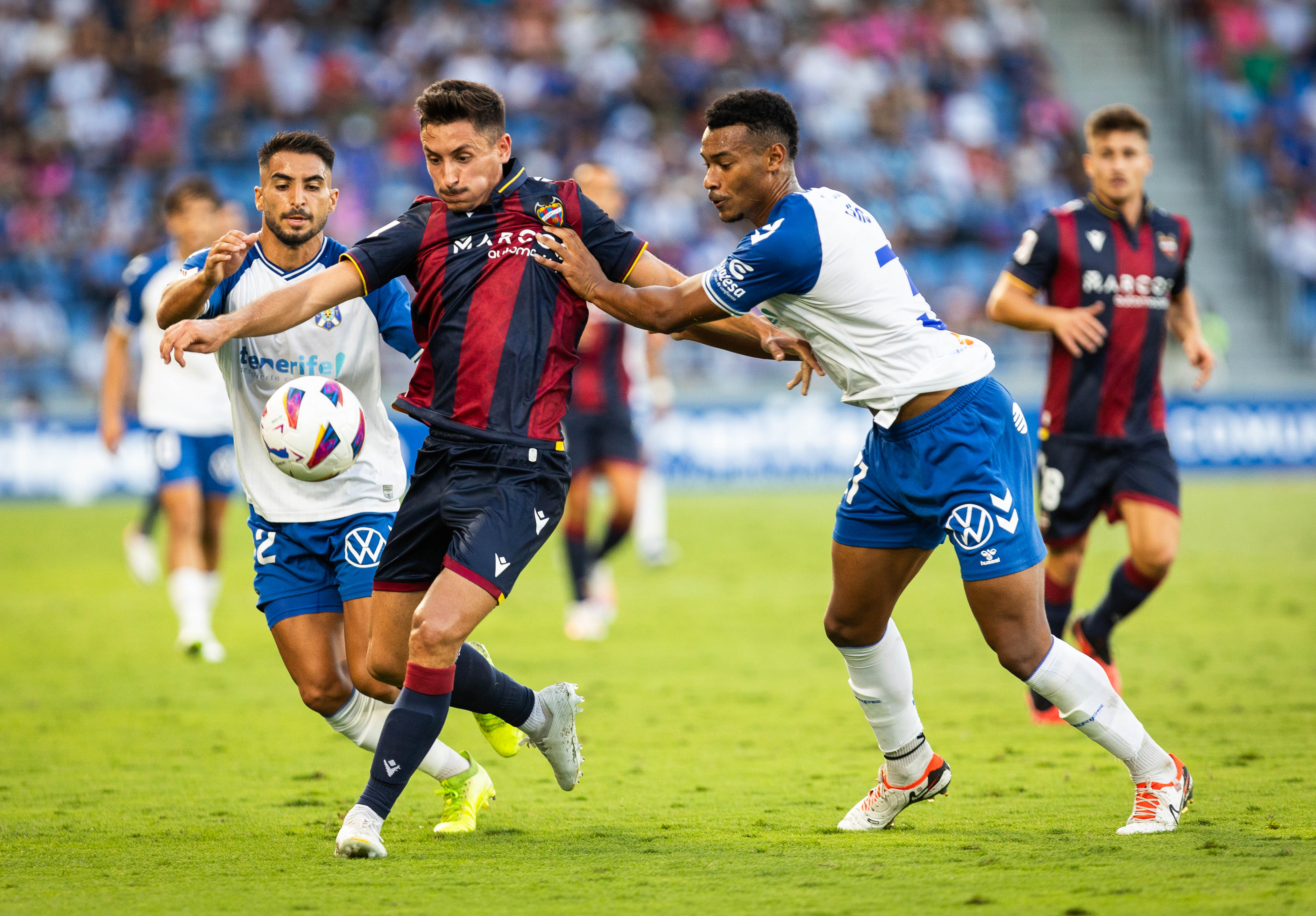 Partidos de cd tenerife contra levante ud