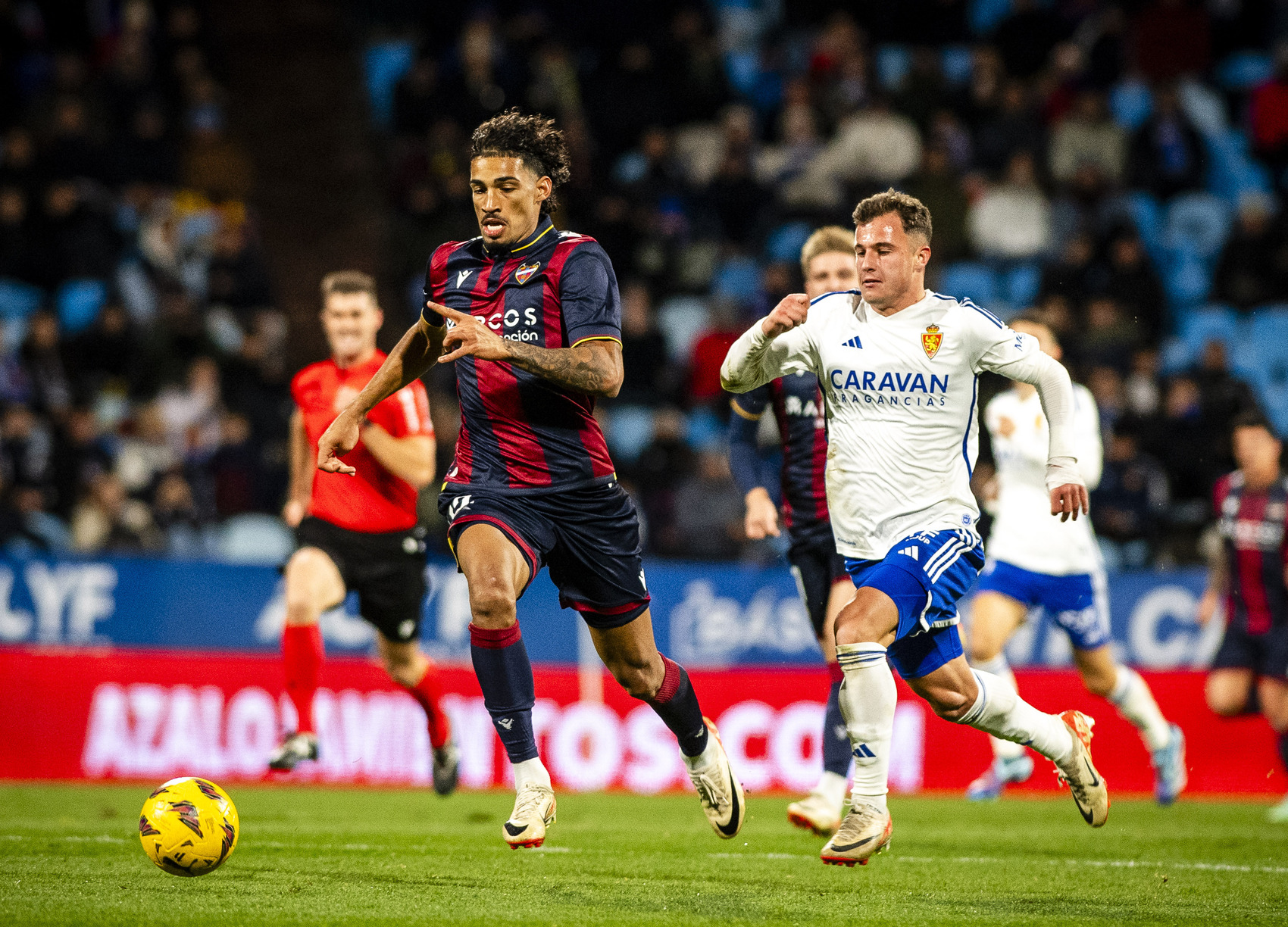 Levante UD gain a draw thanks to their self-belief in La Romareda | Levante  UD | Web Oficial