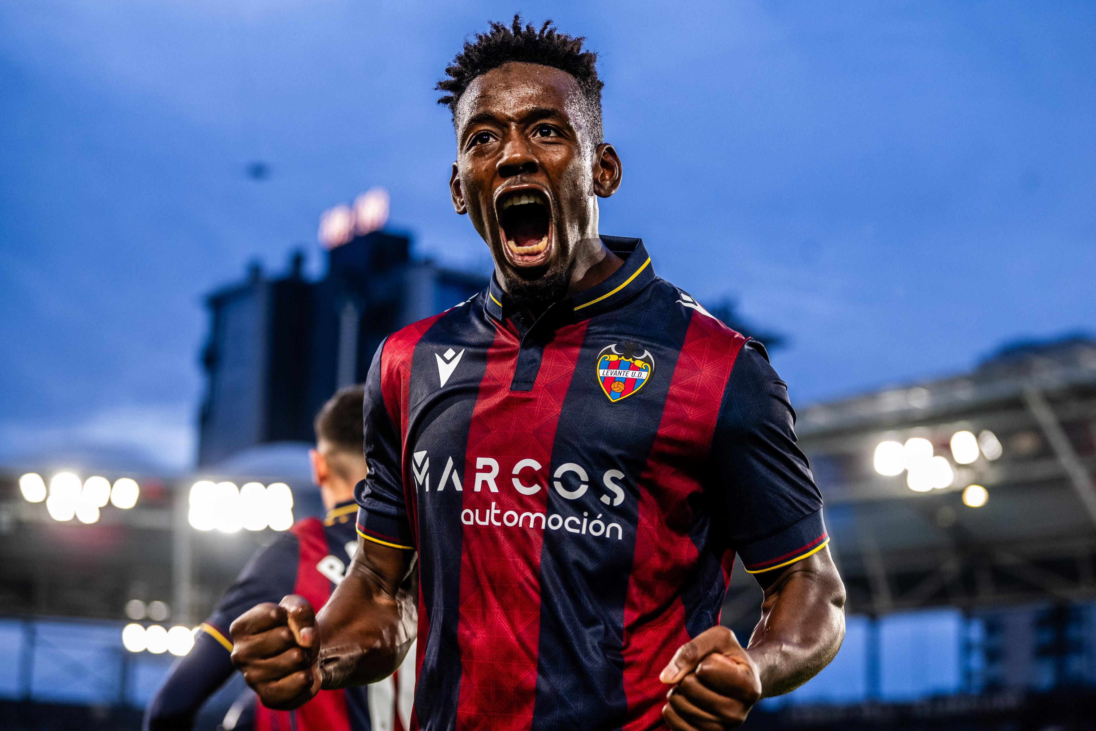 Bouldini celebrando uno de sus goles con el Levante UD la temporada pasada. Fuente: Levante UD.