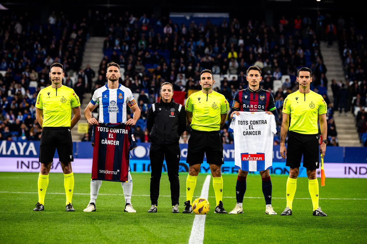 El Levante UD participa en la iniciativa #TodosContraElCáncer de LaLiga ...
