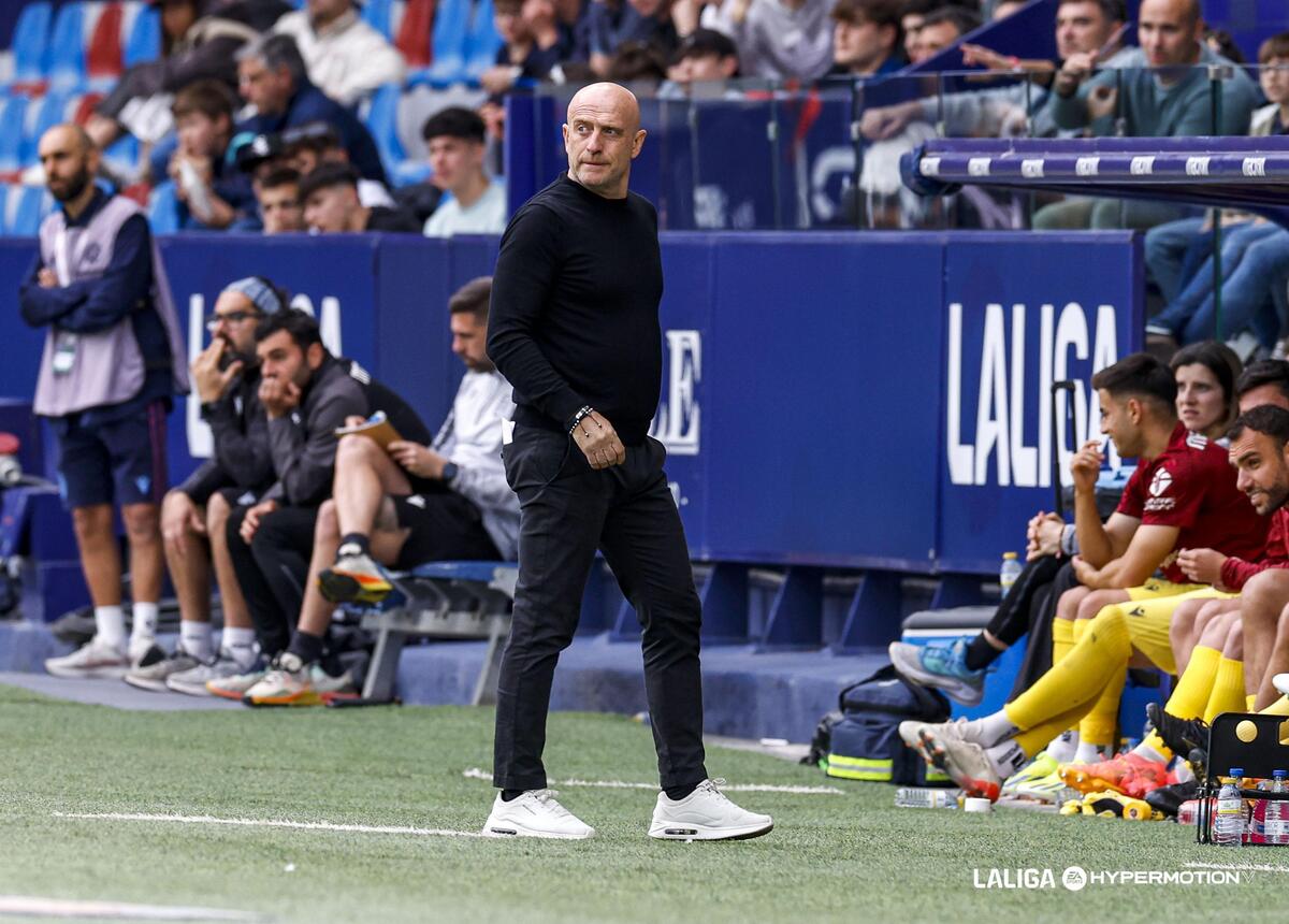 A la venta las entradas para el Deportivo Alavés vs Levante UD en La ...